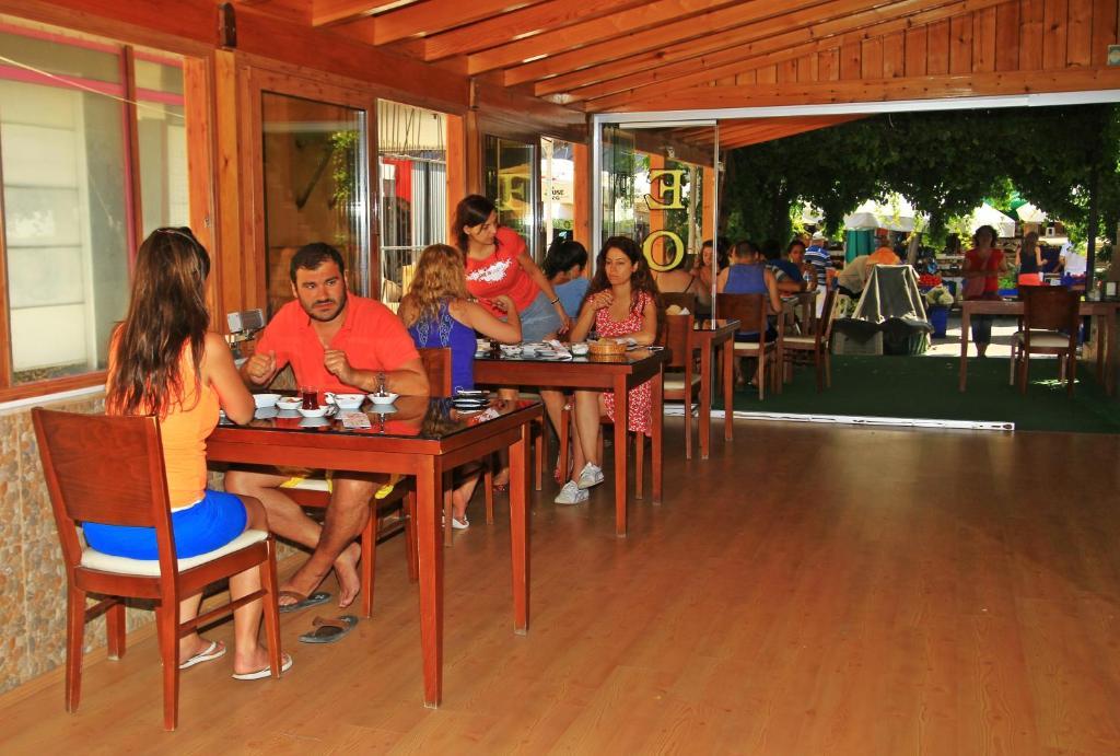 Koz Eren Otel Çeşme Εξωτερικό φωτογραφία