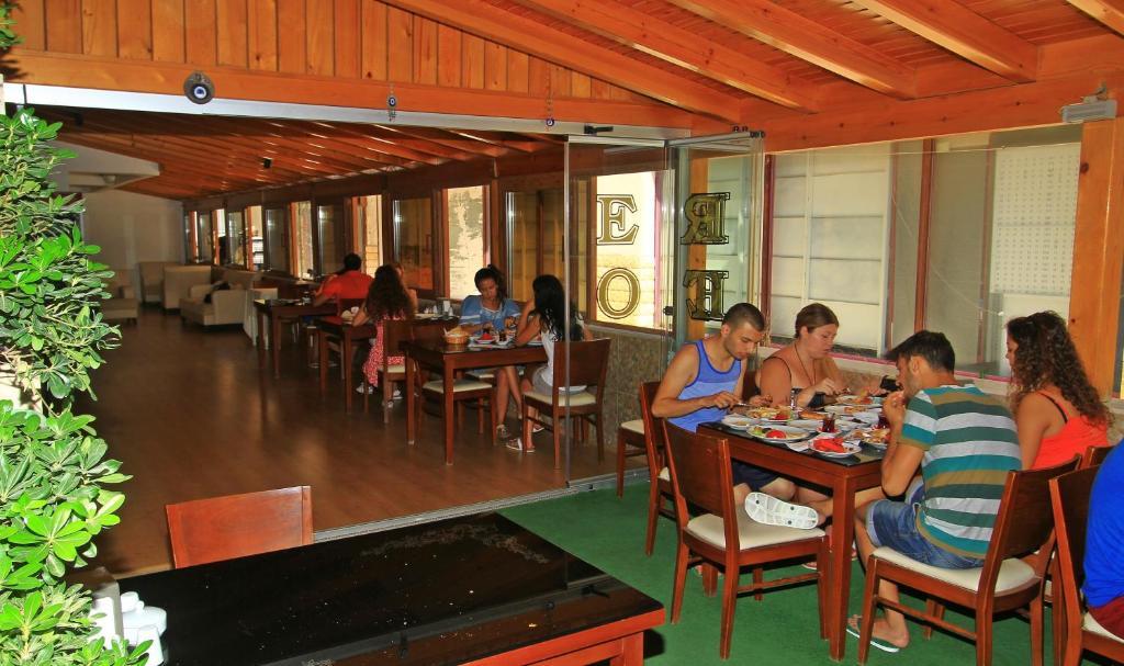 Koz Eren Otel Çeşme Εξωτερικό φωτογραφία