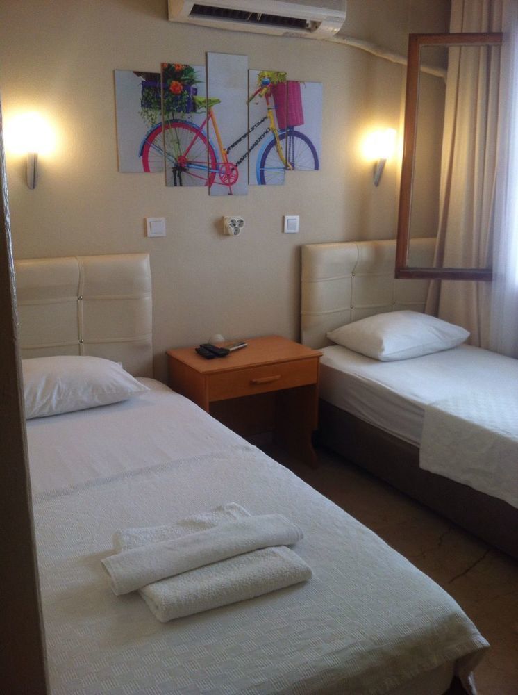 Koz Eren Otel Çeşme Εξωτερικό φωτογραφία
