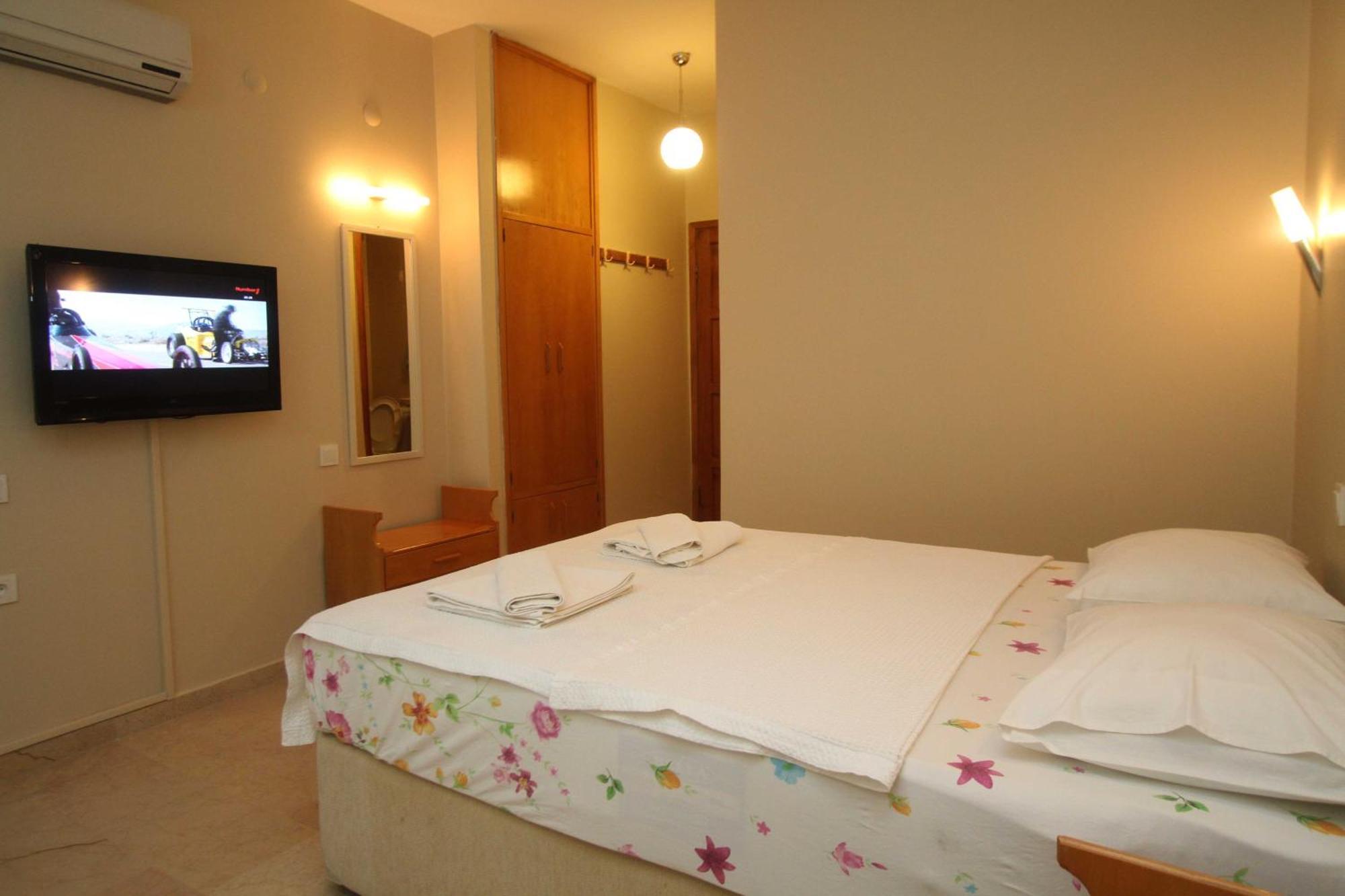 Koz Eren Otel Çeşme Εξωτερικό φωτογραφία