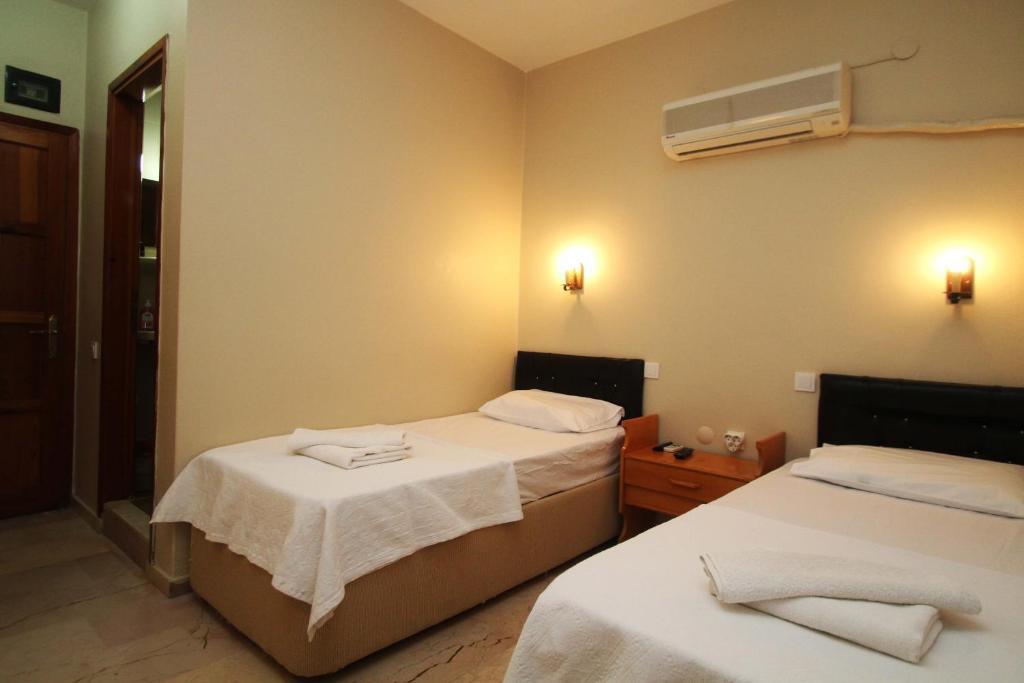 Koz Eren Otel Çeşme Δωμάτιο φωτογραφία